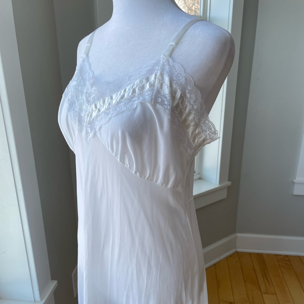 Vintage Met Lin White Lace Chemise Nightgown Slip Dress Size 36 Medium - Picture 9 of 12